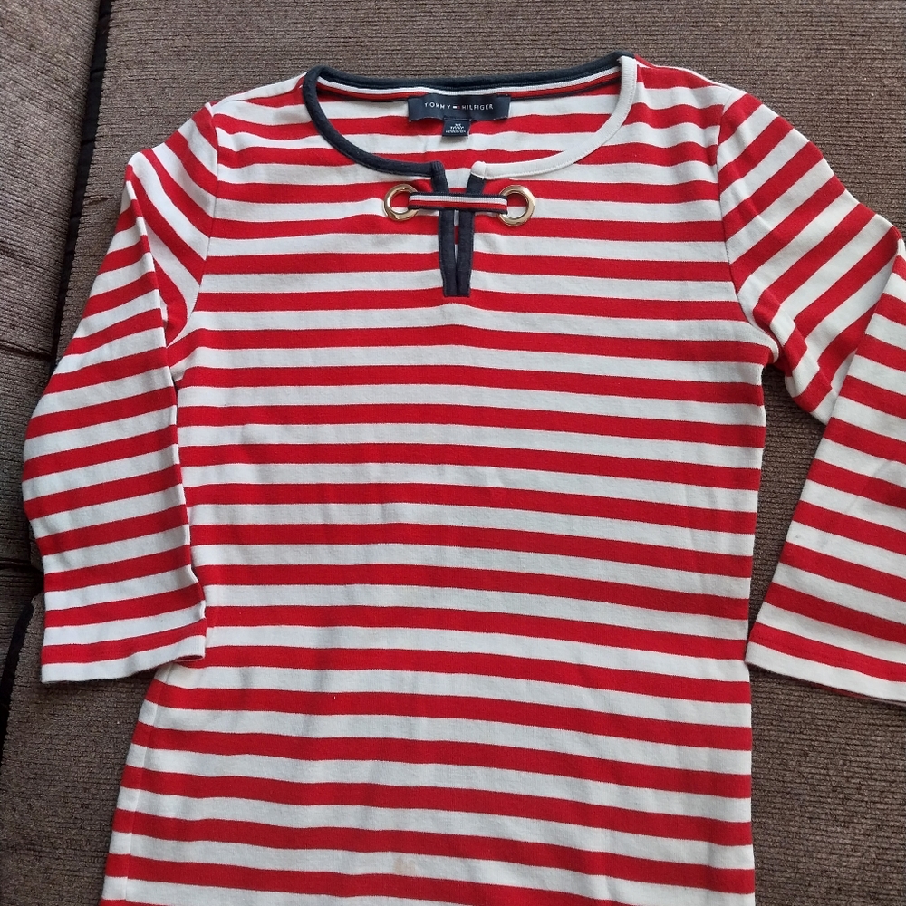 Womens tommy hilfiger t shirt